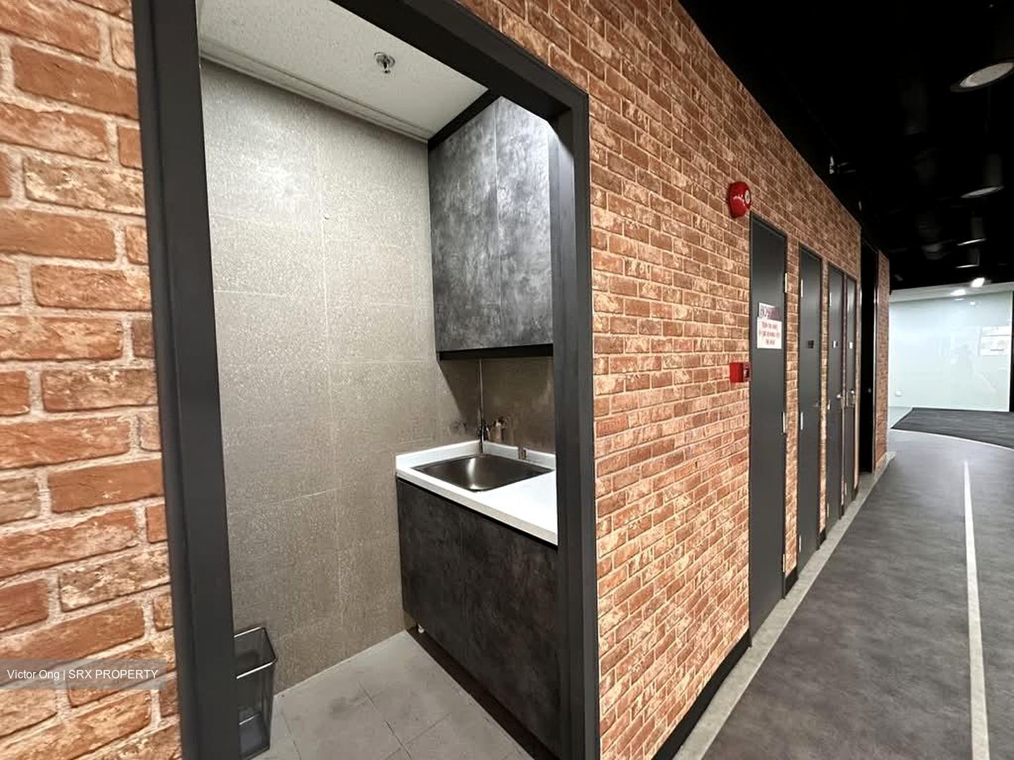 Abi Plaza (D2), Office #570513891